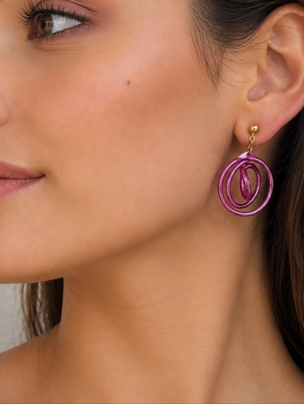 Metallic Vintage 90s Spiral Earrings Purple